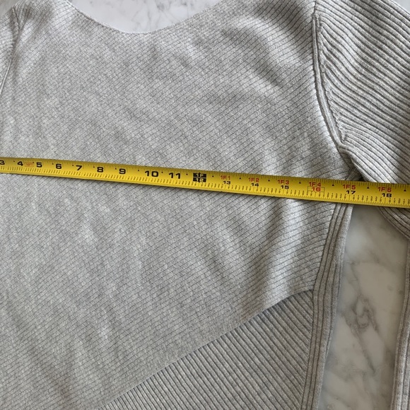 Babaton sweater - Picture 8 of 10